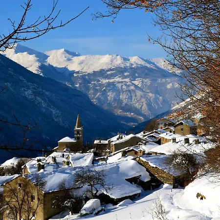 Nevala Maison De Standing Avec Espace Bien-etre Prive Et Piscine Interieure Orelle, Acces Direct 3 Vallees Σαλέ